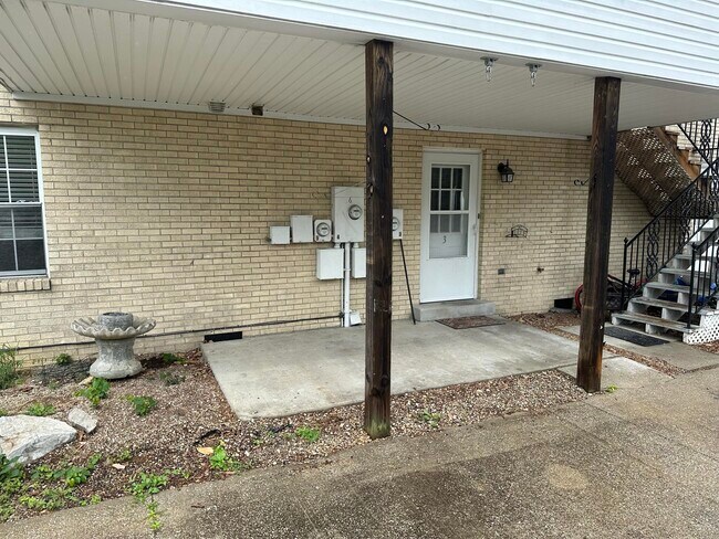 Building Photo - 415 Ridgewood Ln