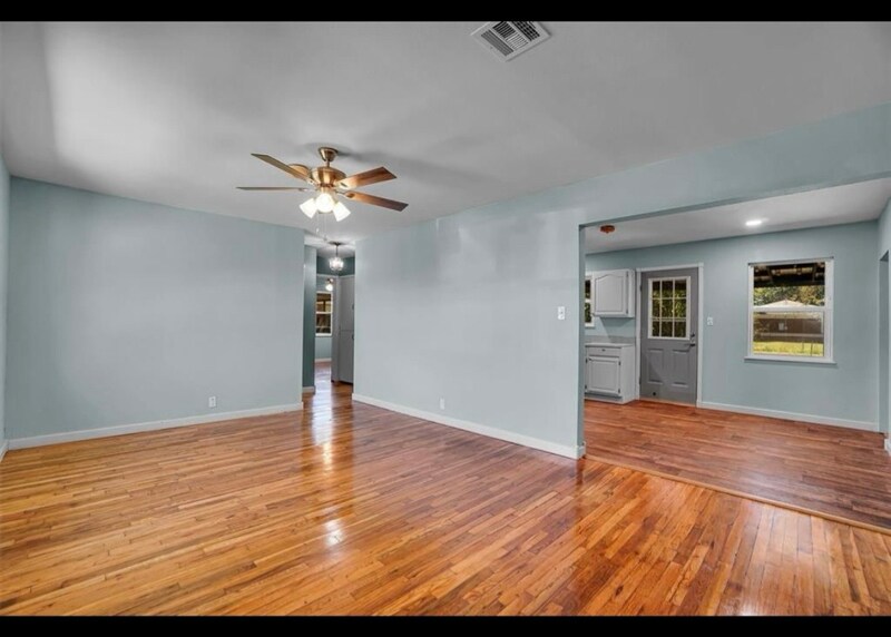 Building Photo - 1033 Coe St