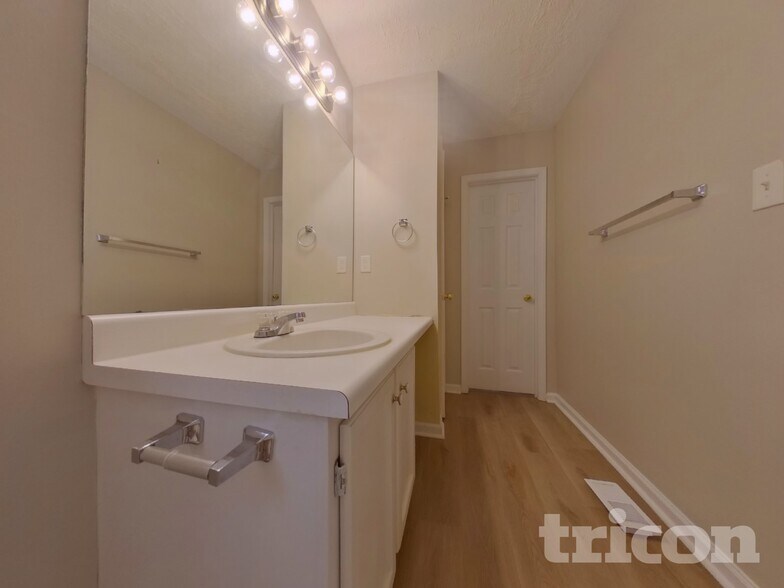 Building Photo - 69 Peach Crossing Dr