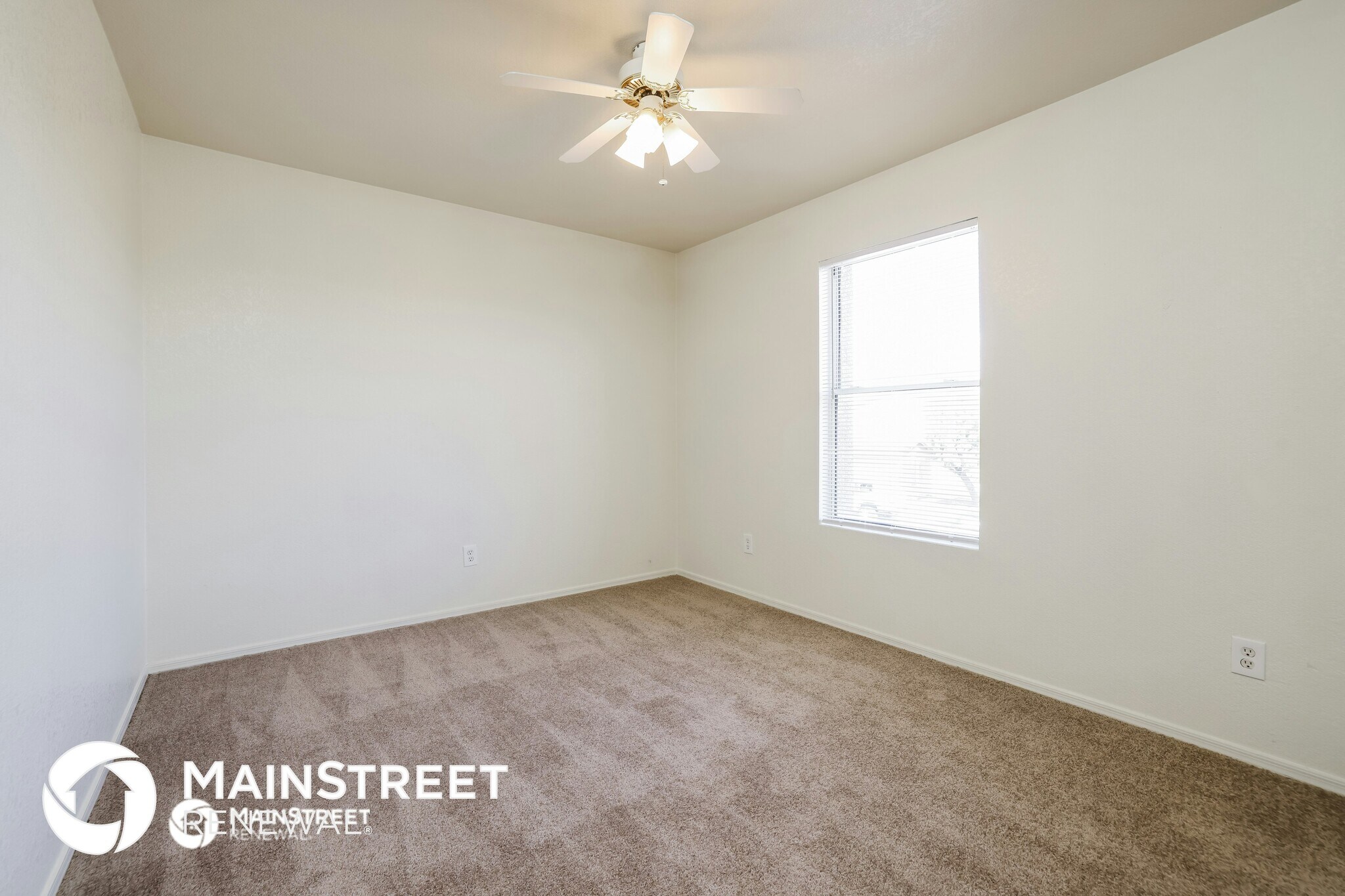 Building Photo - 5434 S Monrovia Ave