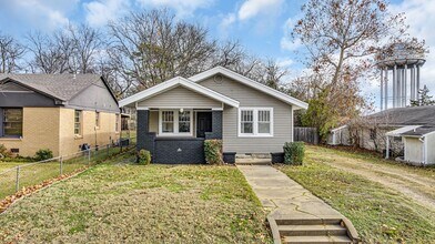 Building Photo - 2 Bedroom 2 Bath