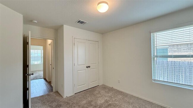 Building Photo - 21601 Quick Fox Dr