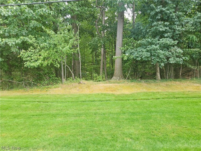 Building Photo - 7010 Carriage Hill Dr