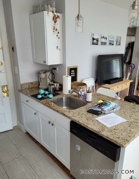 Primary Photo - 28 Fleet St