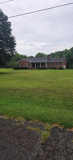 Building Photo - 310 Rosemont St