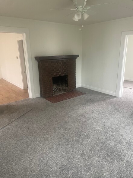 Building Photo - 1608 Marion Ave