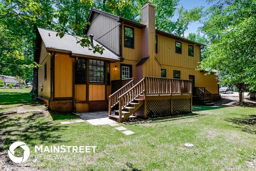 Building Photo - 3445 Colony Dr SE