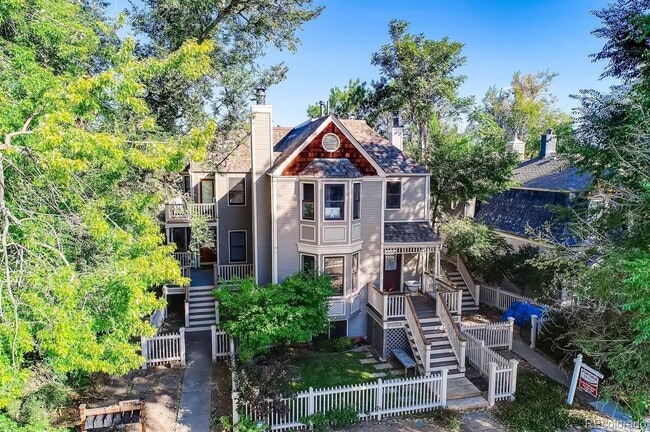 Building Photo - 2135 Spruce St