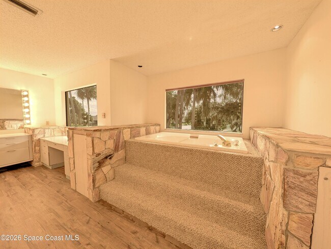 Building Photo - 3686 Muirfield Dr