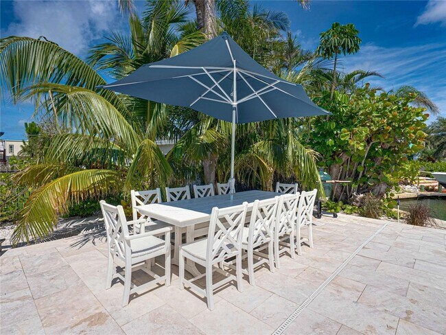 Building Photo - 829 59th Ave