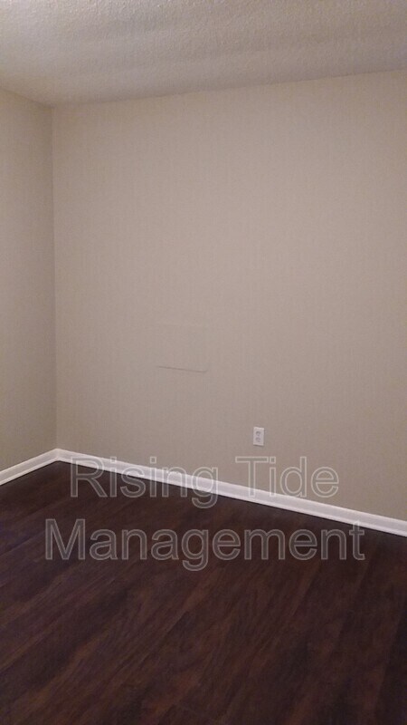 Building Photo - 2743 Lee Meadows Dr