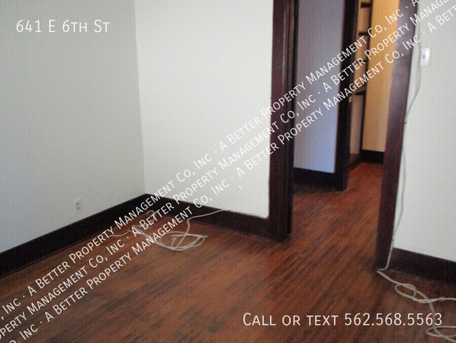 Building Photo - 641 E 6th St