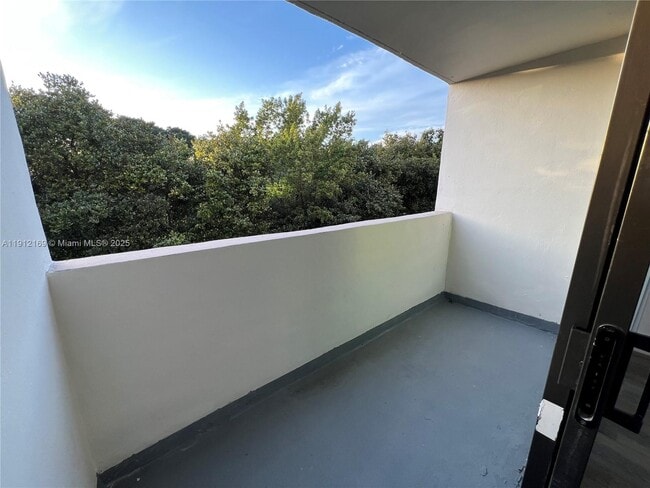 Building Photo - 8006 SW 149th Ave