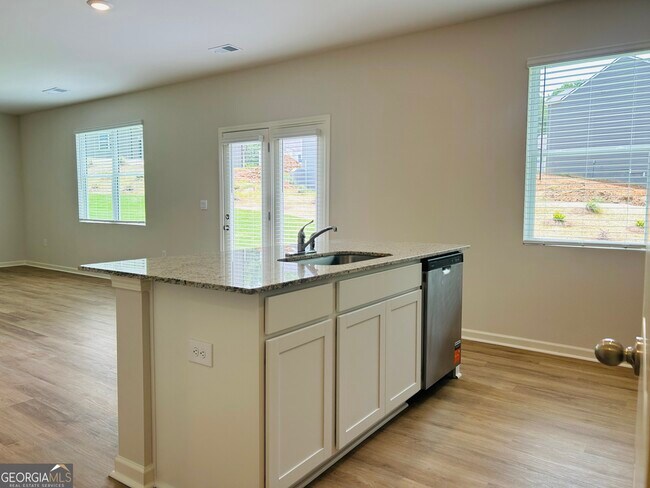 Building Photo - 112 Glenrise Dr