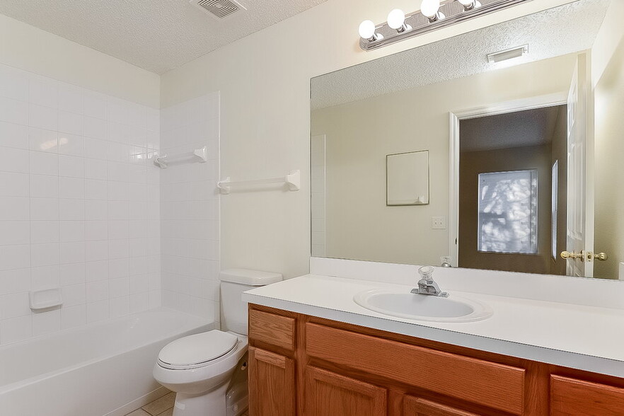 Building Photo - 9837 Morris Glen Way