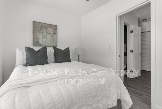 Building Photo - 5642 55th St N