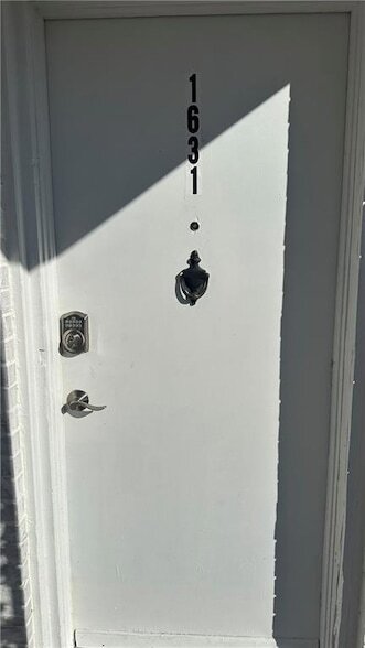 Building Photo - 1631 Feronia St