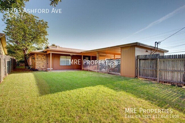 Building Photo - 3203 Ashford Ave