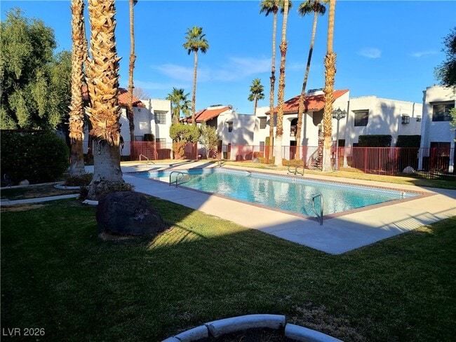 Building Photo - 5105 Eldora Ave