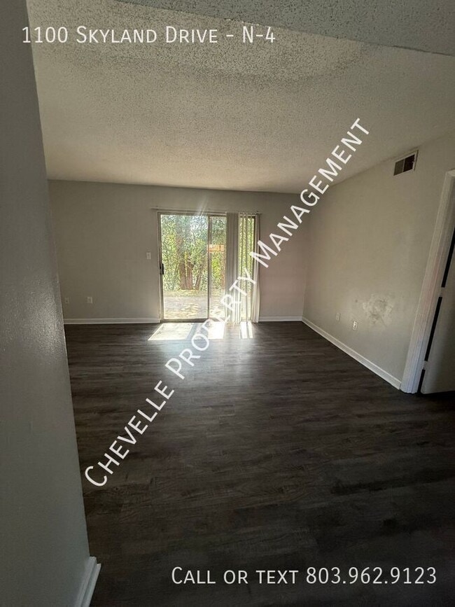 Building Photo - 1100 Skyland Dr