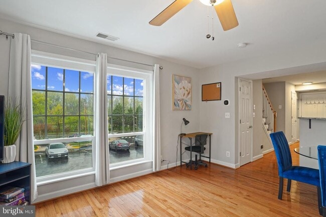 Building Photo - 1401 N Van Dorn St
