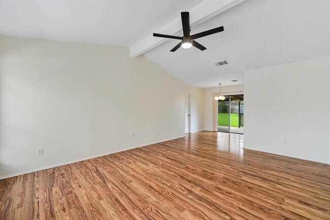 Building Photo - 703 Hyde Park Ct