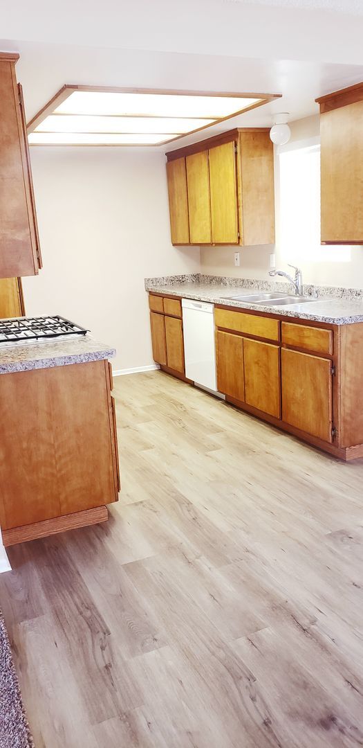 Building Photo - Coming soon! 3 Bedroom 2 Bath Home in Yucc...