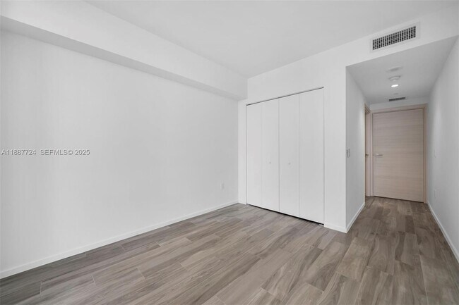 Building Photo - 801 S Miami Ave