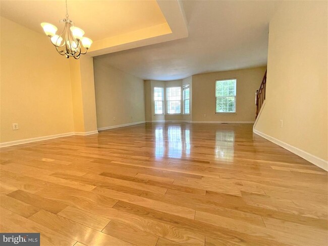 Building Photo - 210 William Livingston Ct
