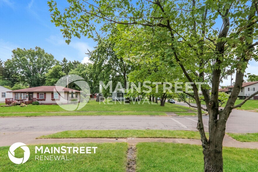 Building Photo - 5112 Benham Dr