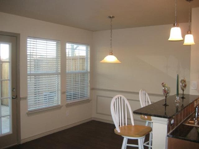 Building Photo - 3908 Oceanside Dr