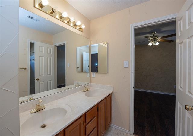 Building Photo - 7405 Stoney Point Dr