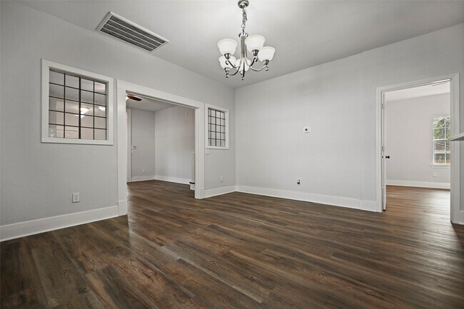 Building Photo - 17507 Wild Oak Dr