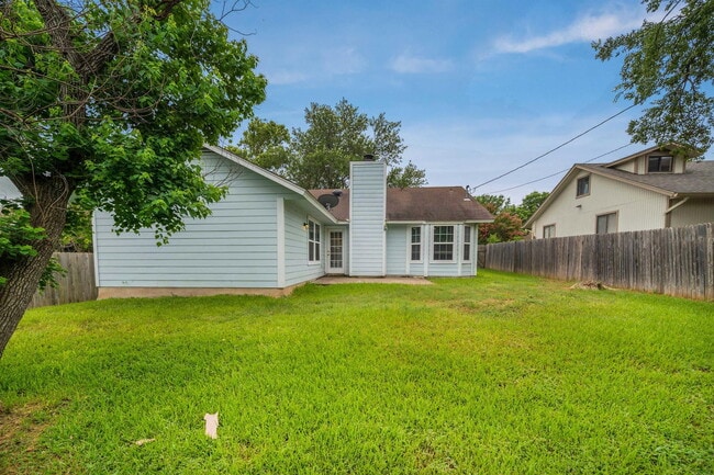 Building Photo - 16336 Edgemere Dr