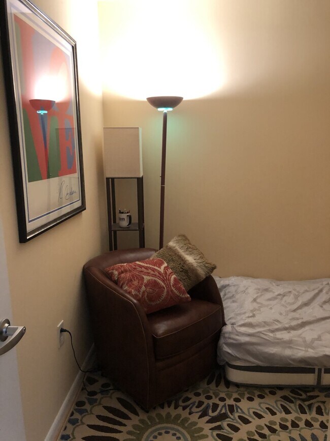 Building Photo - 350 G St SW