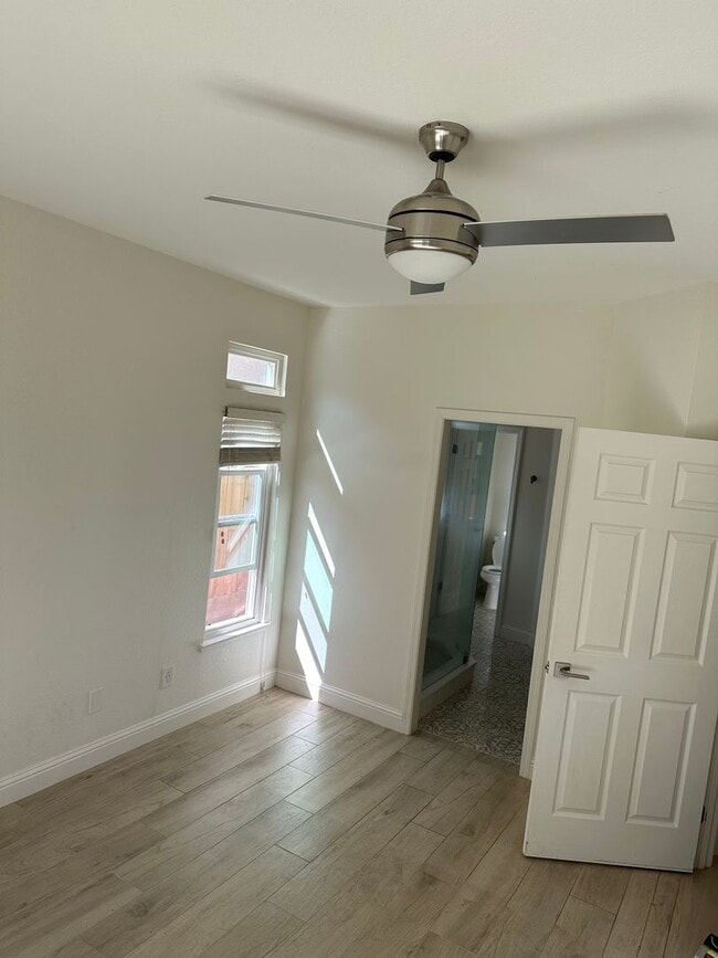 Building Photo - Beautiful Remodel Home in Peggy Heller Sch...