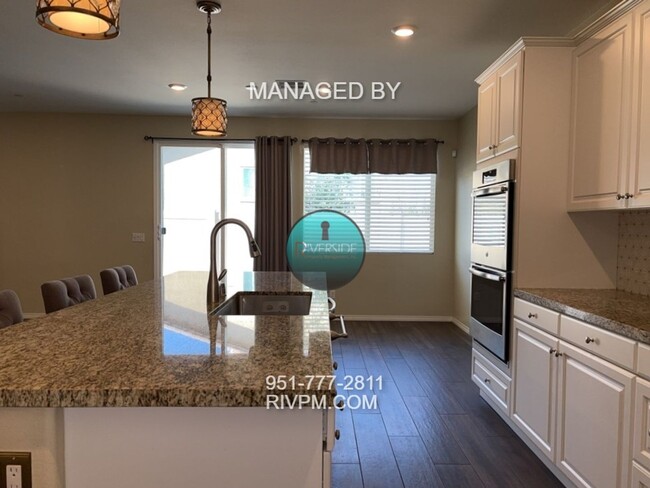 Building Photo - DISCOVER YOUR DREAM RENTAL IN ORANGE CREST...