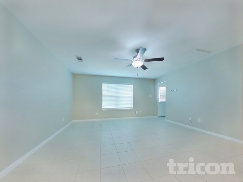 Building Photo - 540 Red Dusk Paint Dr