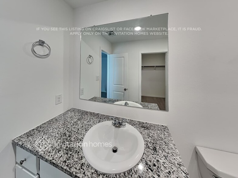 Building Photo - 14423 Estuary Pl