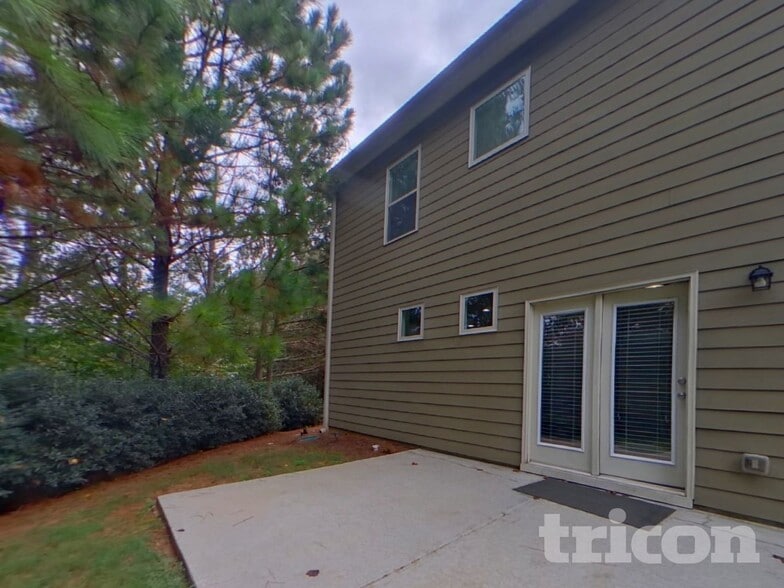 Building Photo - 6410 Country Lake Rd