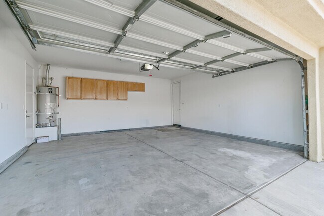 Building Photo - 81441 Avenida Gonzales