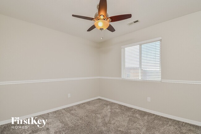Building Photo - 11885 Wildwood Ridge Dr