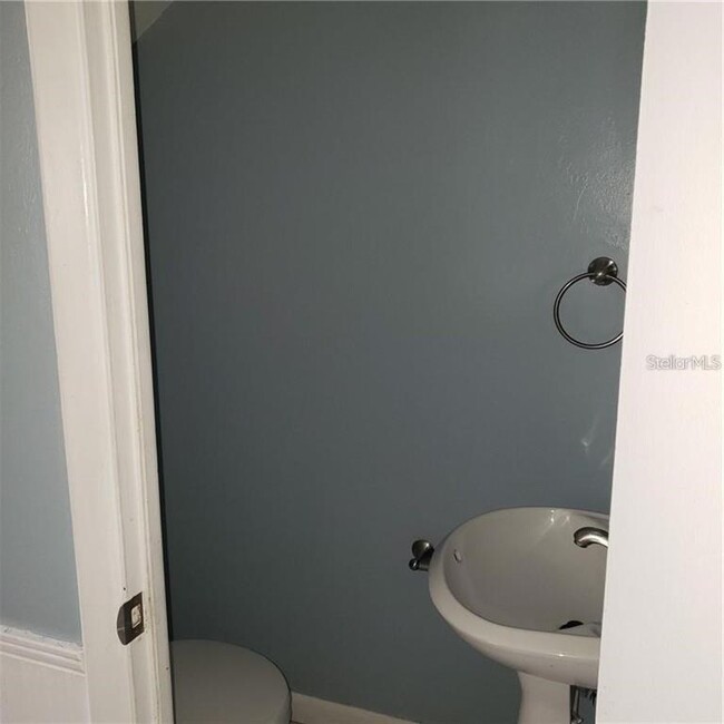 Building Photo - 5626 Ashley Oaks Dr