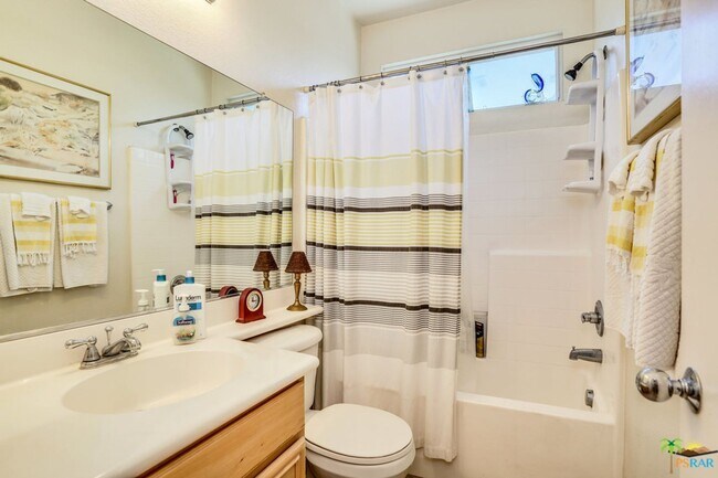 Building Photo - Escape to Your Private Desert Oasis in Pal...
