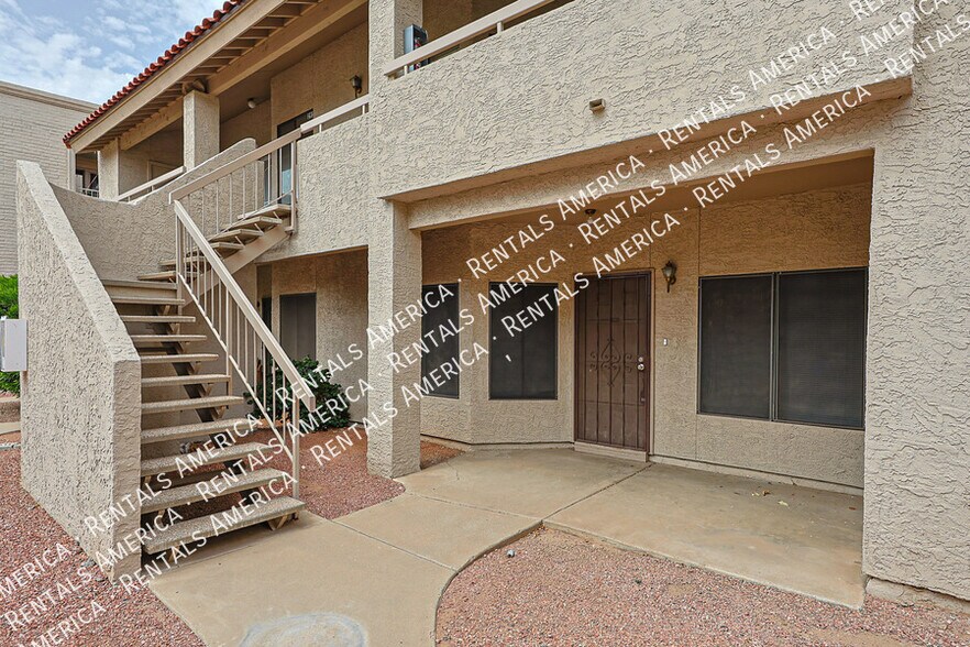 Building Photo - 11666 N 28th Dr
