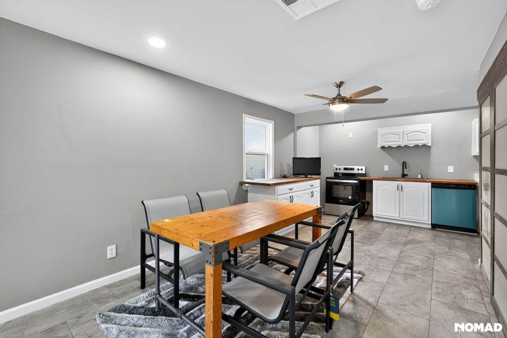 Building Photo - 1604 Westwood Ave SW