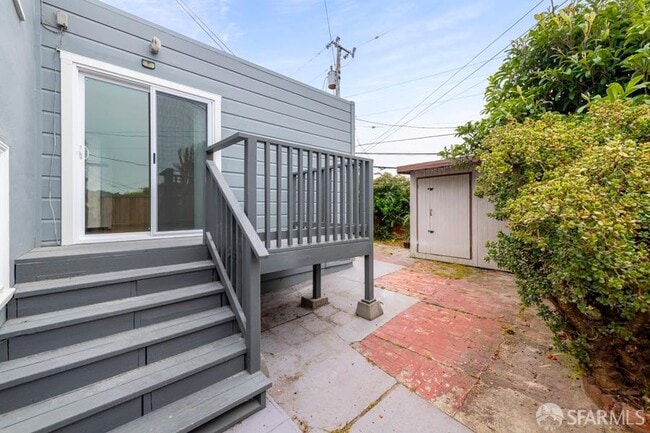 Building Photo - 85 Dorchester Dr