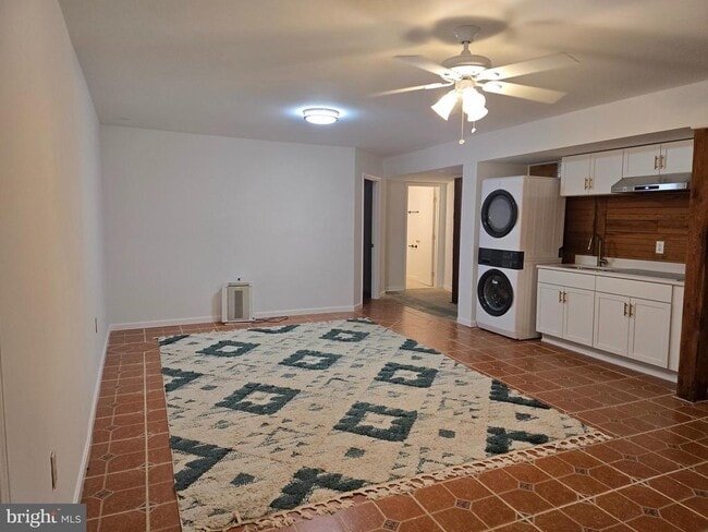 Building Photo - 12048 Winding Creek Ct