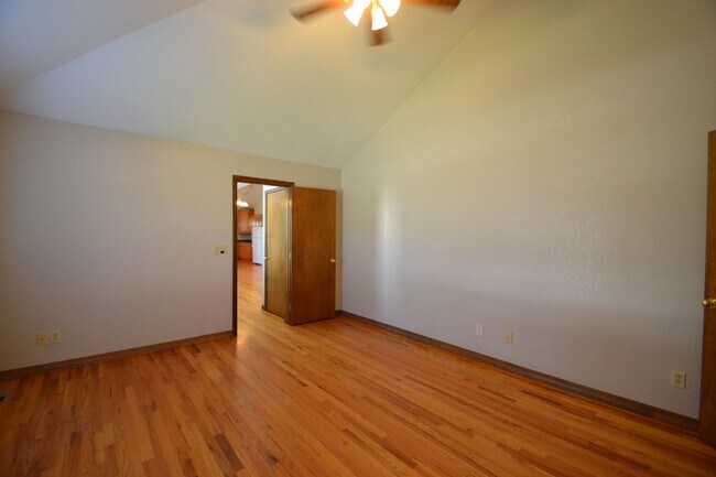 Building Photo - Ranch with Unfinished Basement in D20 with...