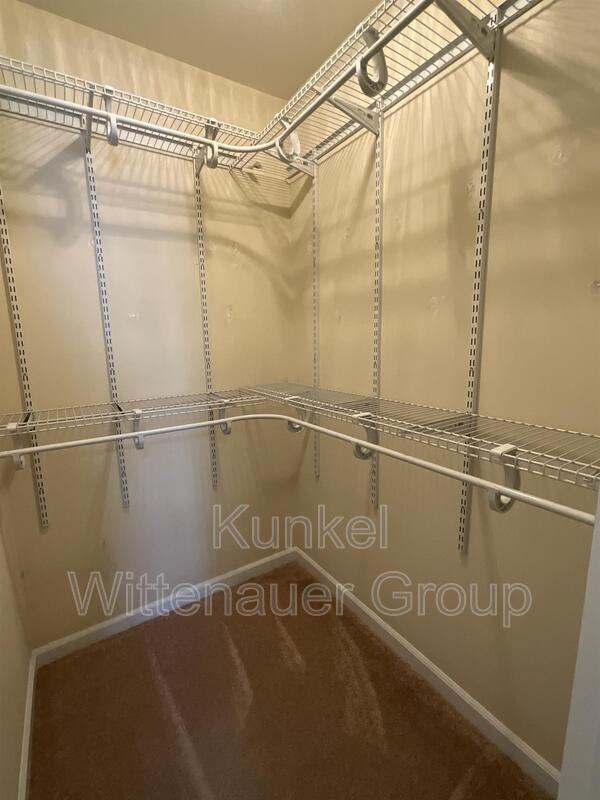 Building Photo - 721 Tower Grove Dr